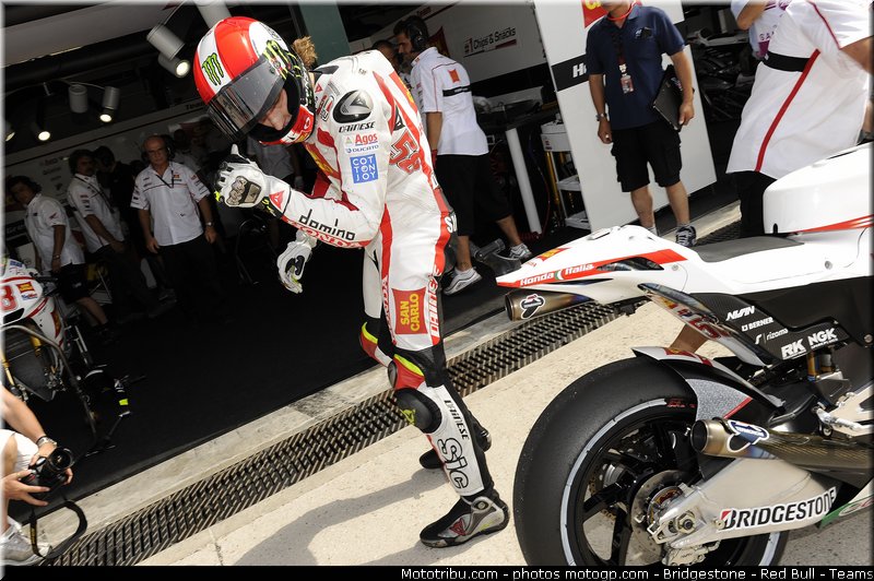 motogp_simoncelli_079_san_marin_misano_2011