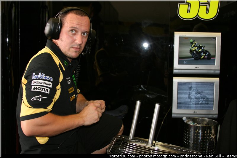 motogp_tech3_002_san_marin_misano_2011