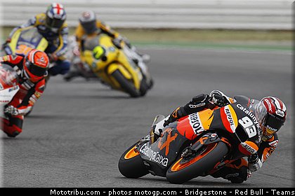 moto2_004_san_marin_misano_2011.jpg