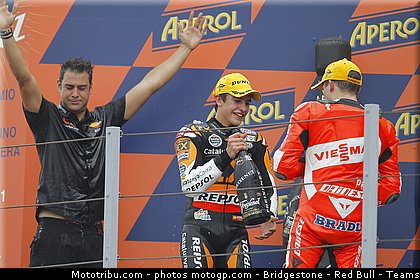 moto2_012_san_marin_misano_2011.jpg