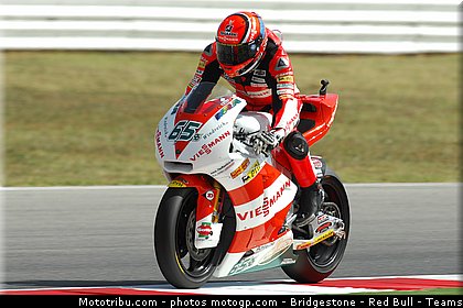 moto2_bradl_010_san_marin_misano_2011.jpg