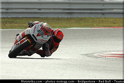 moto2_bradl_018_san_marin_misano_2011.jpg