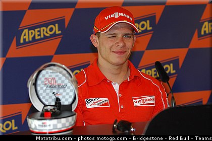 moto2_bradl_019_san_marin_misano_2011.jpg