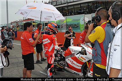 moto2_bradl_022_san_marin_misano_2011.jpg
