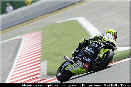 moto2_iannone_002_san_marin_misano_2011.jpg