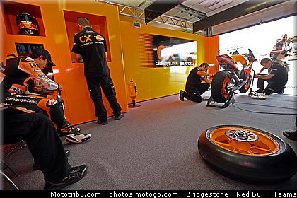 moto2_marquez_008_san_marin_misano_2011.jpg