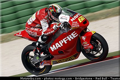 moto2_simon_001_san_marin_misano_2011.jpg