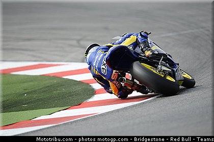 moto2_smith_014_san_marin_misano_2011.jpg