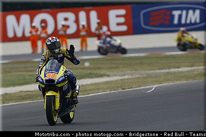 moto2_smith_018_san_marin_misano_2011.jpg
