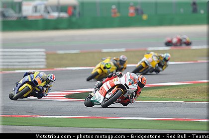 moto2_tech3_005_san_marin_misano_2011.jpg