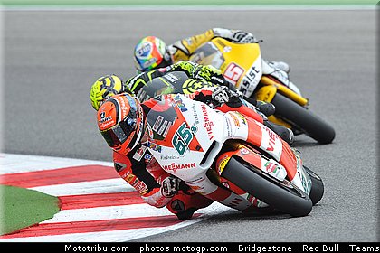 moto2_tech3_007_san_marin_misano_2011.jpg