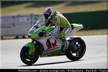 motogp_de_puniet_005_san_marin_misano_2011.jpg