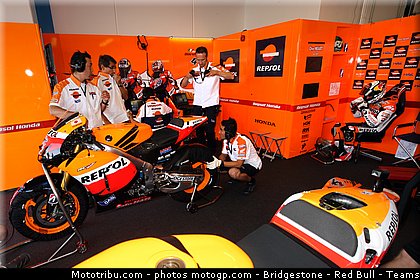 motogp_dovizioso_003_san_marin_misano_2011.jpg