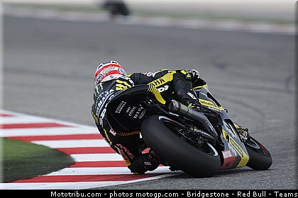 motogp_edwards_007_san_marin_misano_2011.jpg