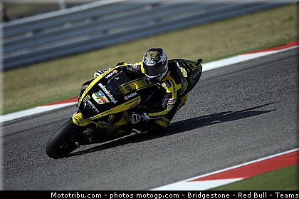 motogp_edwards_010_san_marin_misano_2011.jpg