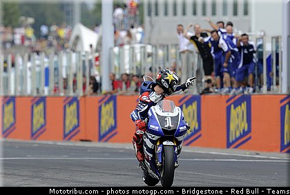 motogp_lorenzo_009_san_marin_misano_2011.jpg