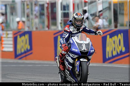 motogp_lorenzo_013_san_marin_misano_2011.jpg