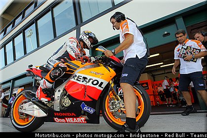 motogp_pedrosa_044_san_marin_misano_2011.jpg
