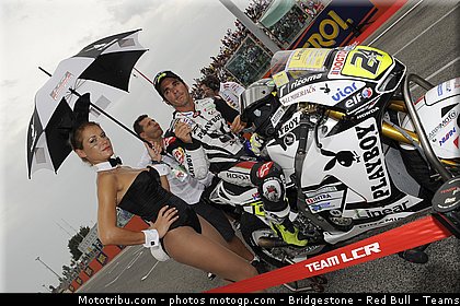motogp_pitbabe_015_san_marin_misano_2011.jpg