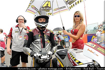motogp_pitbabe_046_san_marin_misano_2011.jpg