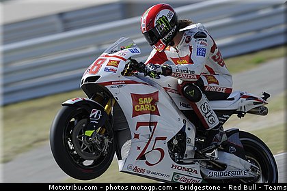 motogp_simoncelli_024_san_marin_misano_2011.jpg