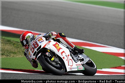 motogp_simoncelli_033_san_marin_misano_2011.jpg