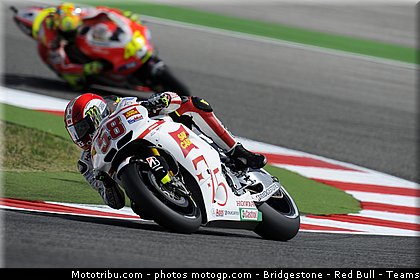 motogp_simoncelli_035_san_marin_misano_2011.jpg