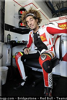 motogp_simoncelli_042_san_marin_misano_2011.jpg