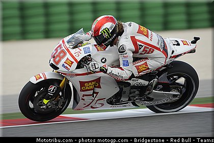 motogp_simoncelli_050_san_marin_misano_2011.jpg