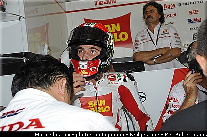 motogp_simoncelli_053_san_marin_misano_2011.jpg