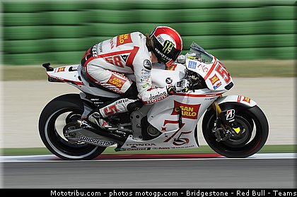 motogp_simoncelli_057_san_marin_misano_2011.jpg