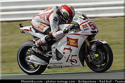 motogp_simoncelli_067_san_marin_misano_2011.jpg