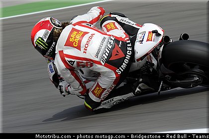 motogp_simoncelli_075_san_marin_misano_2011.jpg