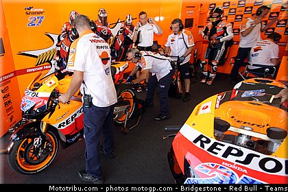 motogp_stoner_002_san_marin_misano_2011.jpg
