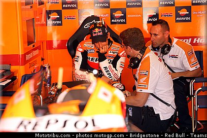 motogp_stoner_006_san_marin_misano_2011.jpg