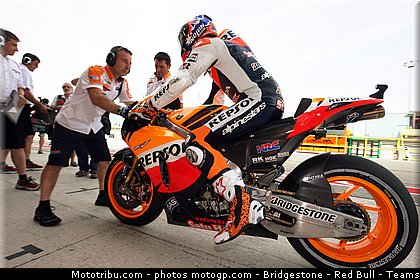motogp_stoner_008_san_marin_misano_2011.jpg