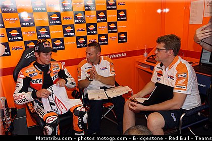 motogp_stoner_010_san_marin_misano_2011.jpg