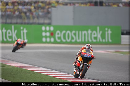motogp_stoner_014_san_marin_misano_2011.jpg
