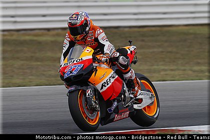 motogp_stoner_021_san_marin_misano_2011.jpg