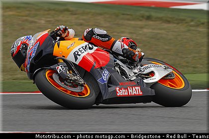 motogp_stoner_025_san_marin_misano_2011.jpg