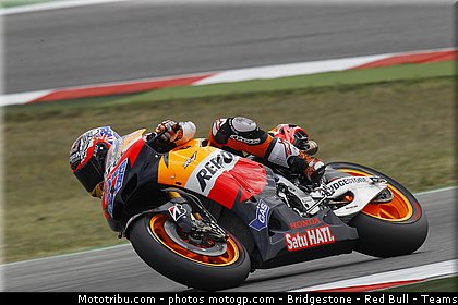 motogp_stoner_032_san_marin_misano_2011.jpg