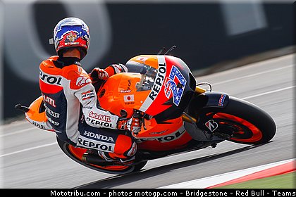motogp_stoner_037_san_marin_misano_2011.jpg