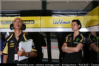 motogp_tech3_001_san_marin_misano_2011.jpg