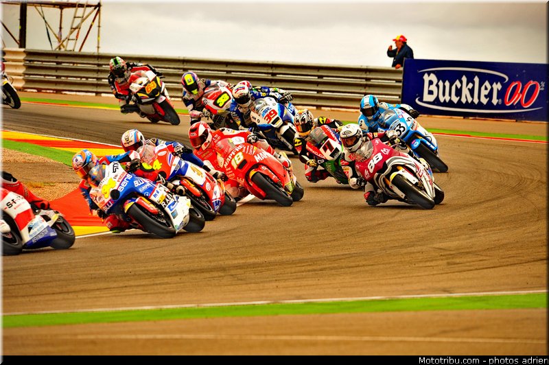 moto2_007_espagne_aragon_2011
