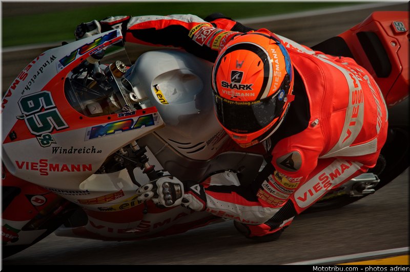 moto2_bradl_001_espagne_aragon_2011