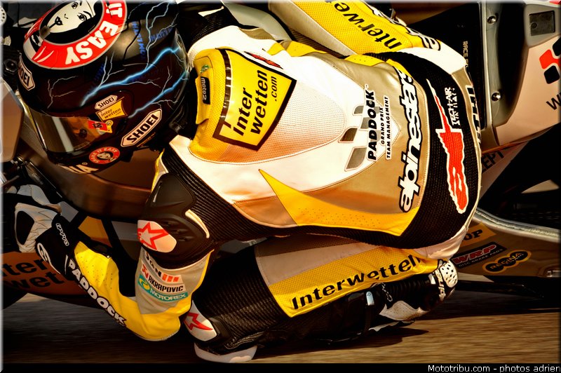 moto2_luthi_001_espagne_aragon_2011