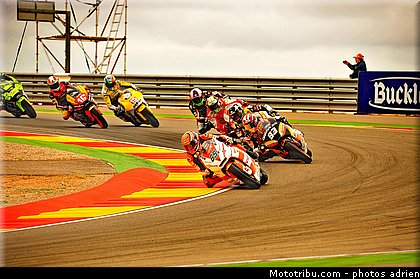 moto2_001_espagne_aragon_2011.jpg