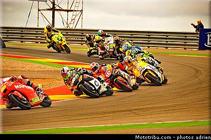 moto2_002_espagne_aragon_2011.jpg