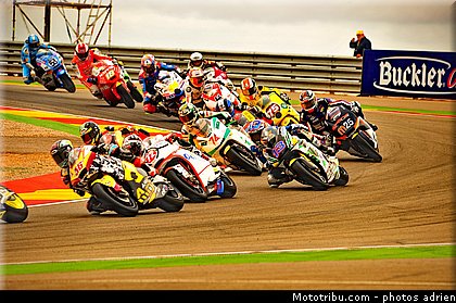 moto2_005_espagne_aragon_2011.jpg