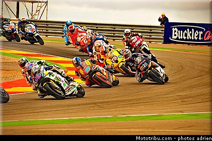 moto2_006_espagne_aragon_2011.jpg
